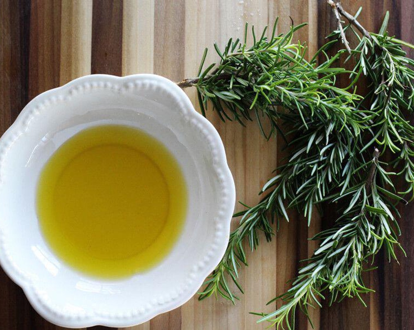 step 3 Combine the Rosemary Leaves (1/2 cup) and Extra-Virgin Olive Oil (4 Tbsp) in a small bowl.