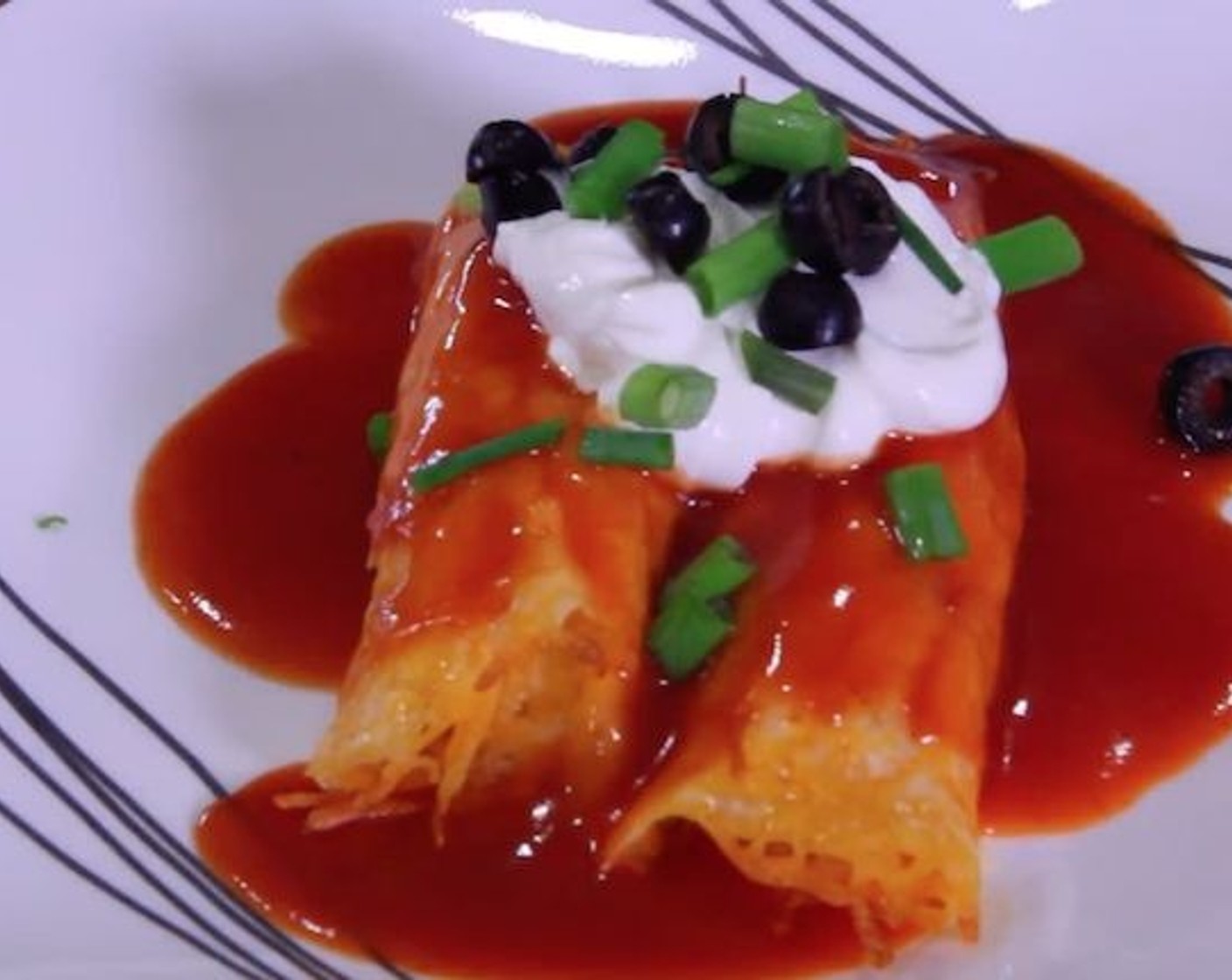 step 8 Top with Black Olives (2 Tbsp), Sour Cream (4 Tbsp) and Scallion (1/2 bunch). Enjoy!